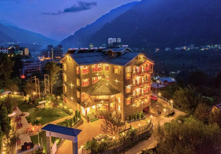 Hotel in Manali